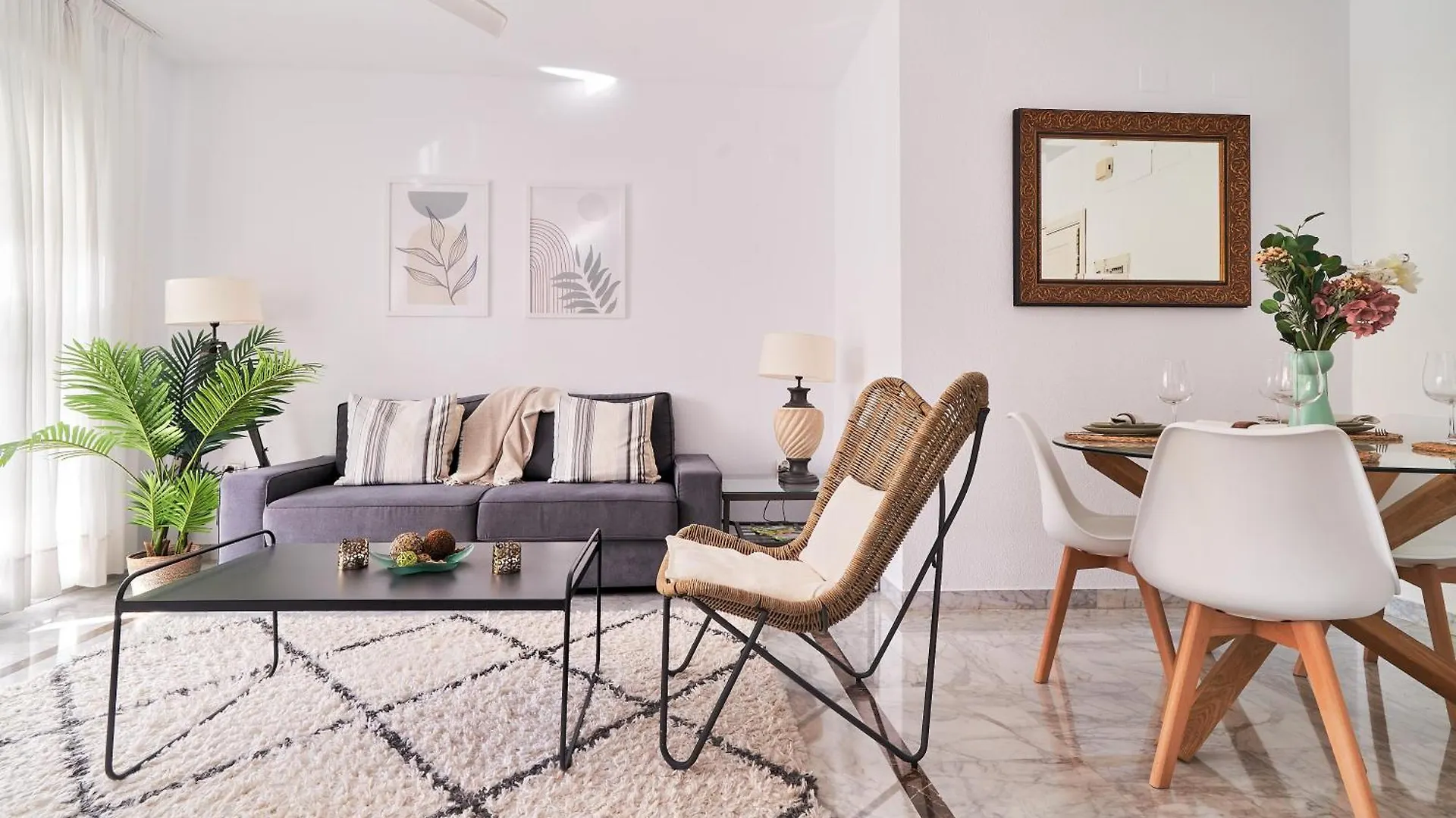 Marbella Banus Suites - Banus Rio Verde Beachside Lejlighed