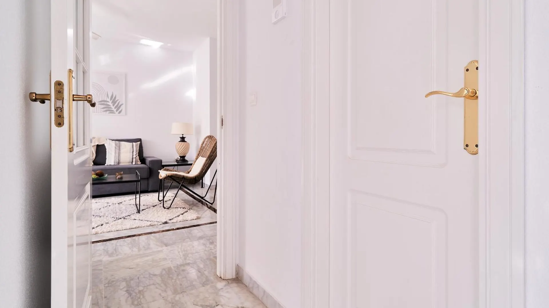 Marbella Banus Suites - Banus Rio Verde Beachside