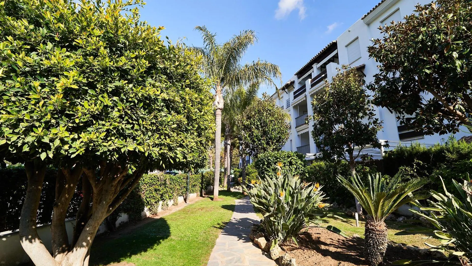 Marbella Banus Suites - Banus Rio Verde Beachside